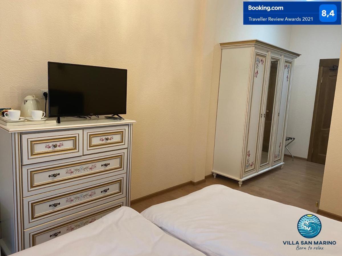 Villa San Marino Vorzelʼ エクステリア 写真