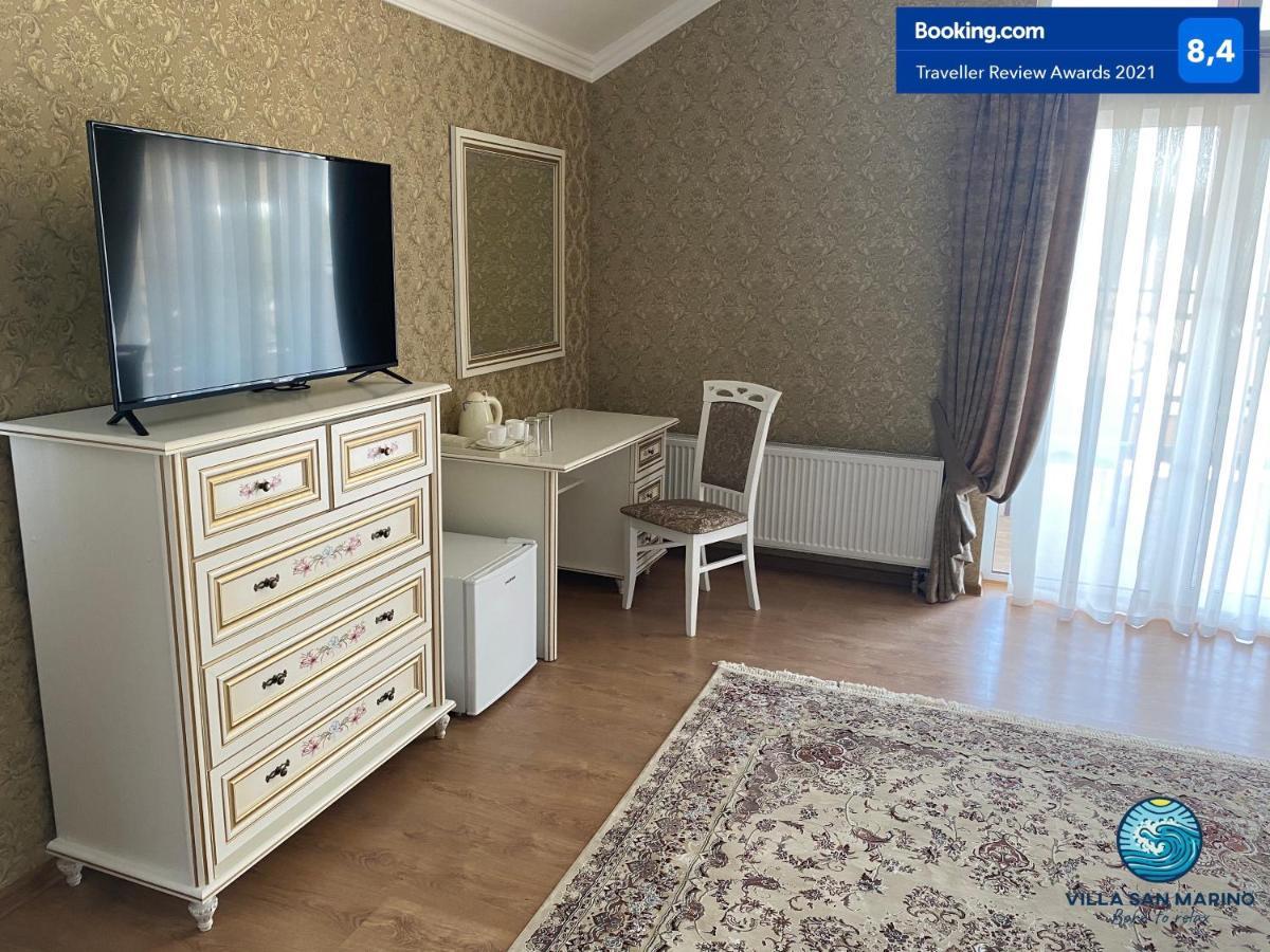 Villa San Marino Vorzelʼ エクステリア 写真