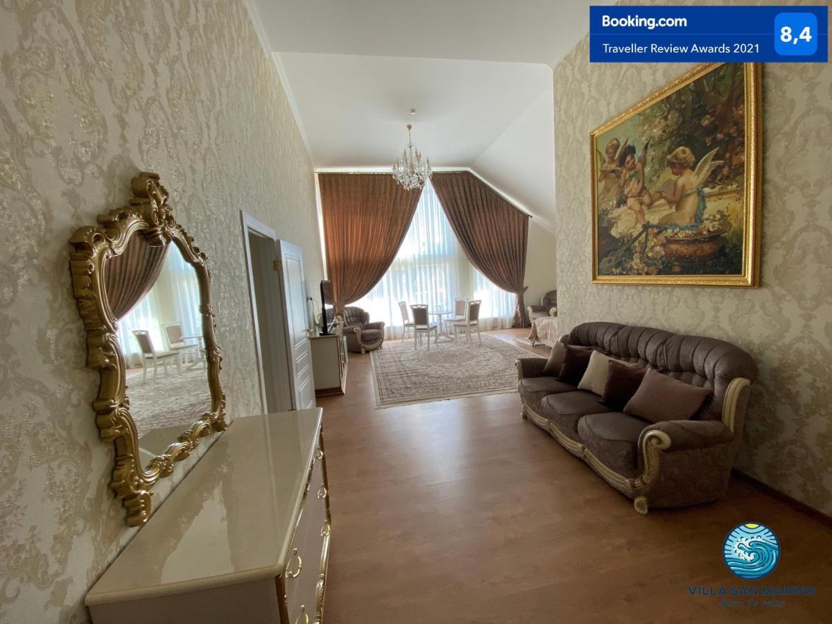 Villa San Marino Vorzelʼ エクステリア 写真