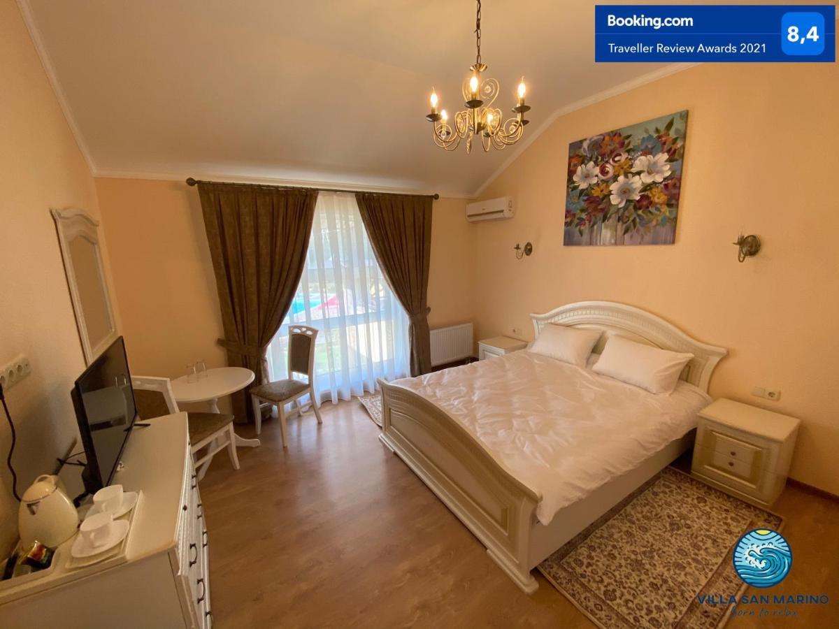 Villa San Marino Vorzelʼ エクステリア 写真