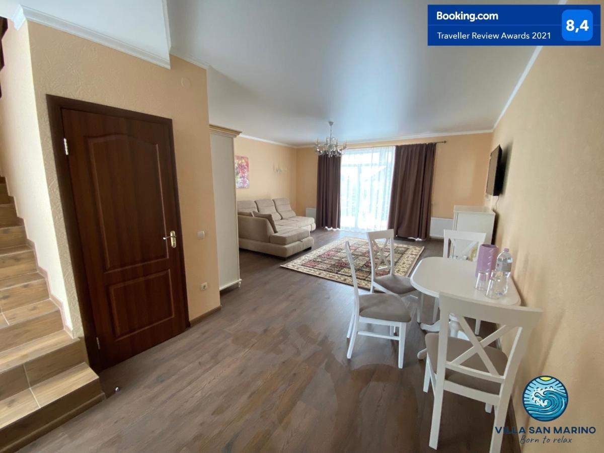 Villa San Marino Vorzelʼ エクステリア 写真